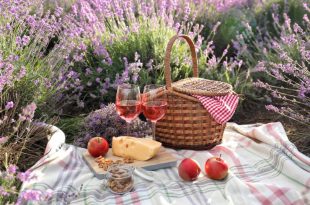 Tischdeko im Provence-Stil
