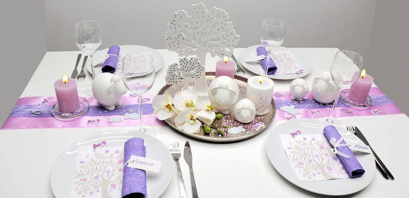Tischdeko zur Taufe in Violett mit Lebensbaum - Schöne Tauftischdeko