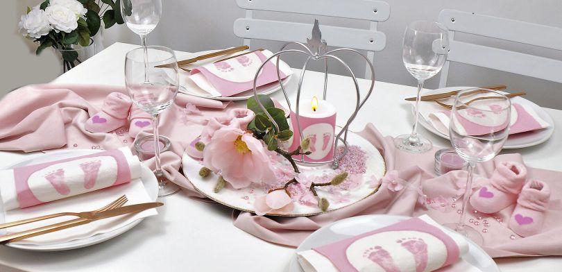 Tischdekoration zur Taufe in Rosa mit Vintage-Krone - Schöne Tauftischdeko